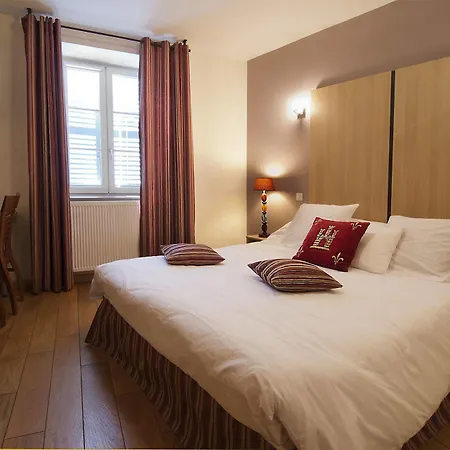 Otel Logis Le Jardin Des Thermes 2*